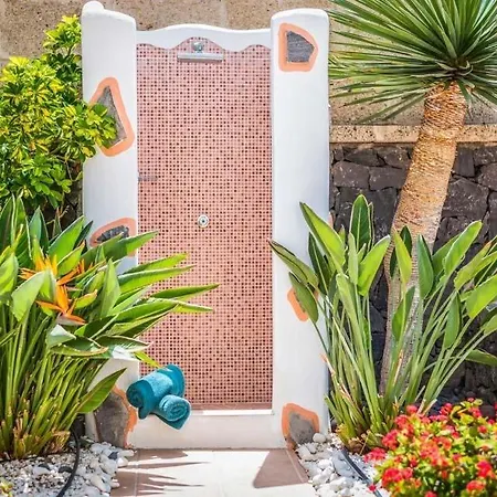 Villa Playa De Fanabe Sleeps 6 Pool Air Con Costa Adeje (Tenerife)