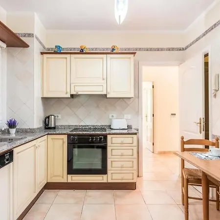 Playa De Fanabe Sleeps 6 Pool Air Con Villa