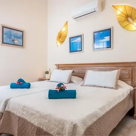 Playa De Fanabe Sleeps 6 Pool Air Con
